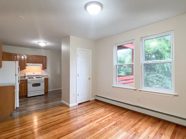 15-17 Dorothy St / Dorothy Apartments LLC, 15 Dorothy St #17B1, Hartford, CT 06106