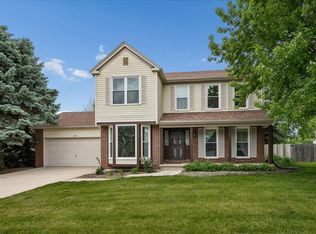 649 Fox Holw, Dekalb, IL 60115