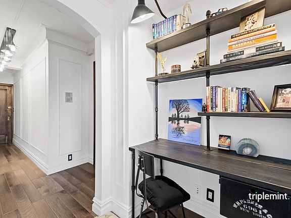4th image of 107 W 86th St #14G