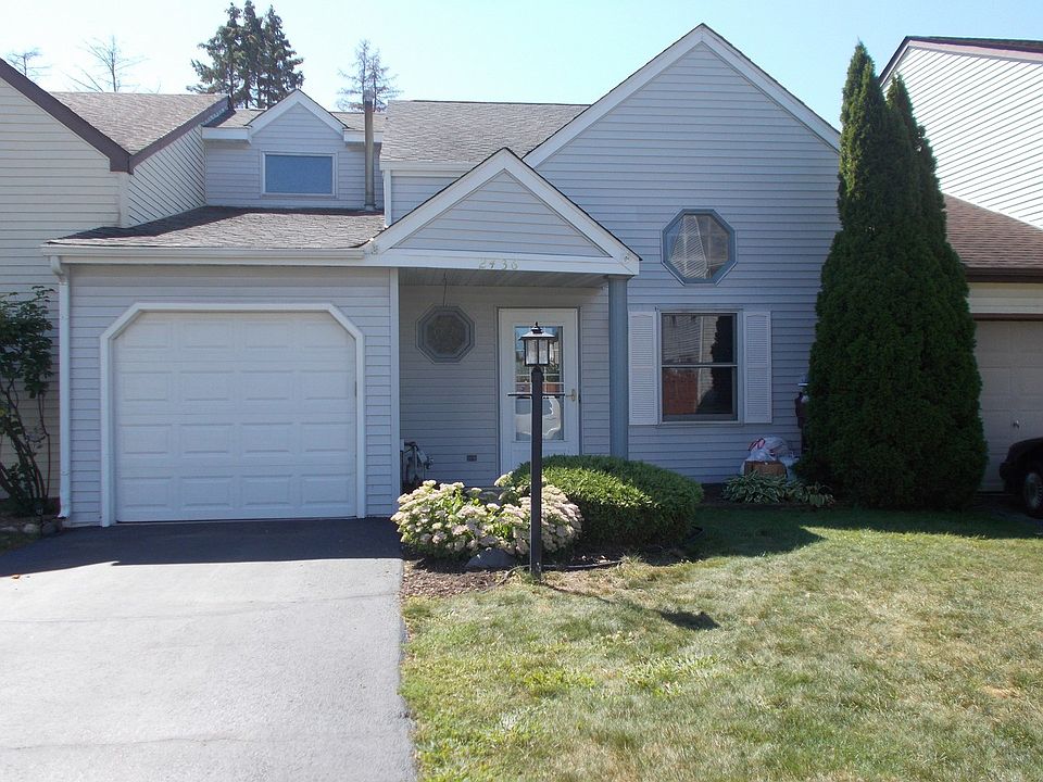 1st image of 2436 Bridgewater Dr
