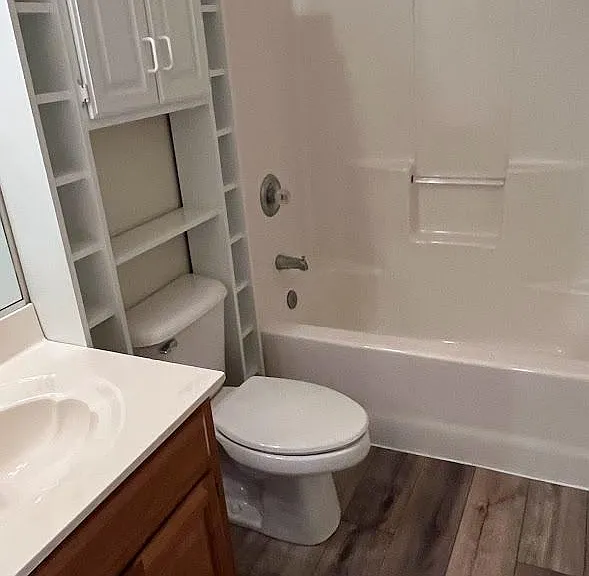 Middle bath