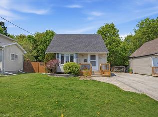261 Andrew St, Newmarket, ON L3Y1H1