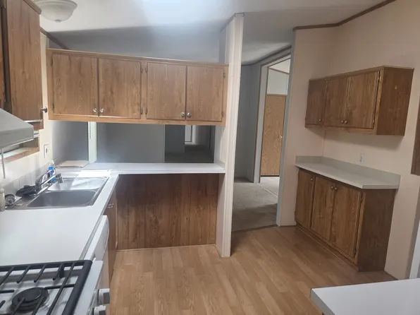 11400 Valley Dr #5, Galesburg, MI 49053