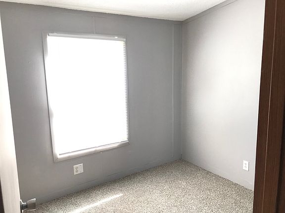 4th image of 3501 N Barnhill Ln