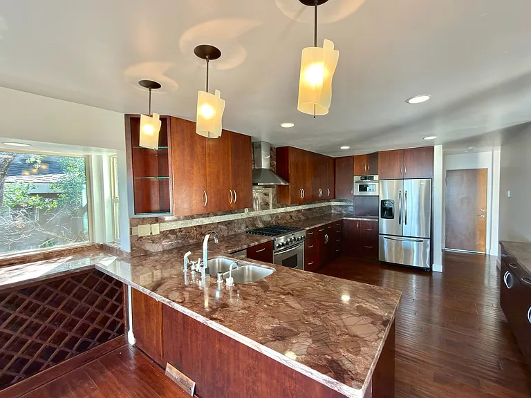 7800 Sierra Dr — Photo 10