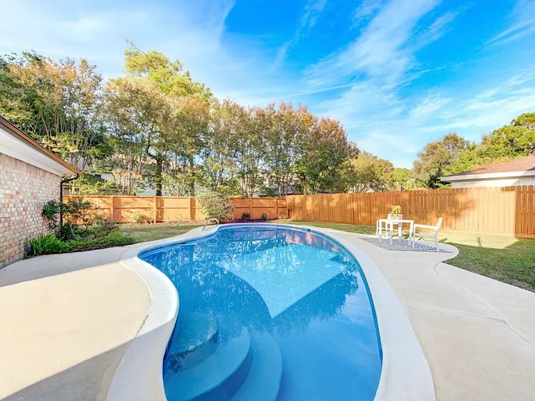 11010 Wickersham Ln — Photo 29