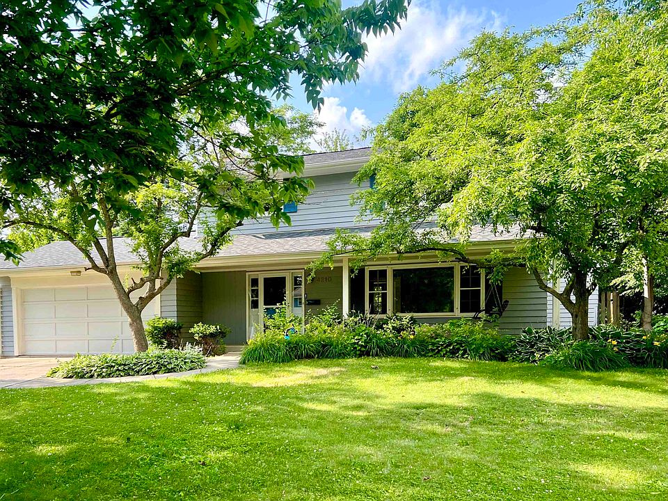 1st image of 4210 Villa Wood Cir