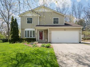 629 Dellwood Dr, Ann Arbor, MI