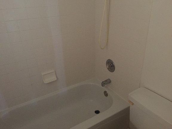 4th image of 6983 Willow Ct