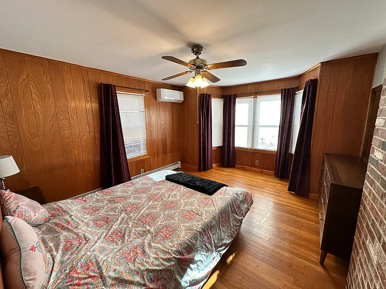 64 Flanders Rd — Photo 17