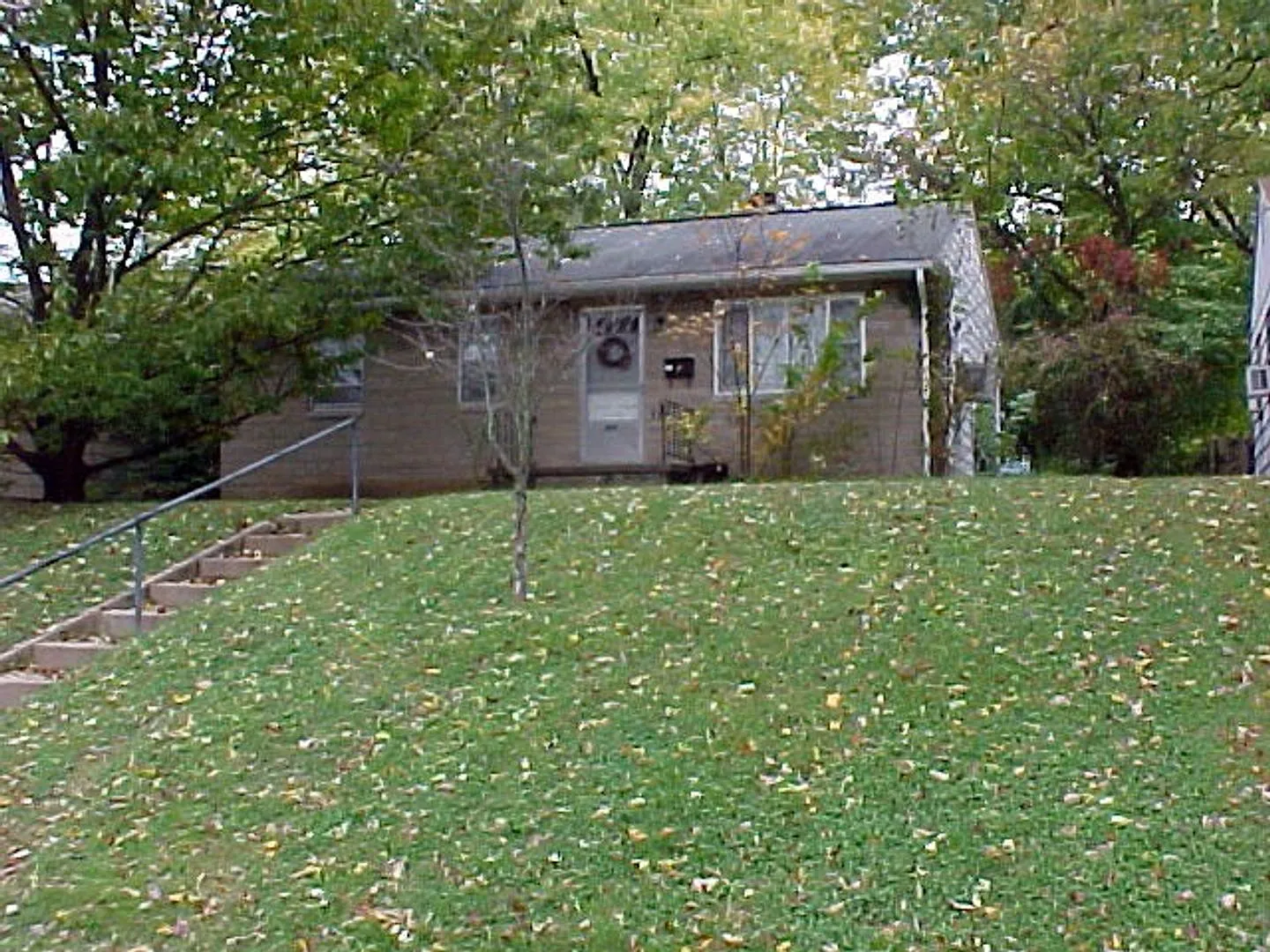 524 N Indiana Ave — Photo 1