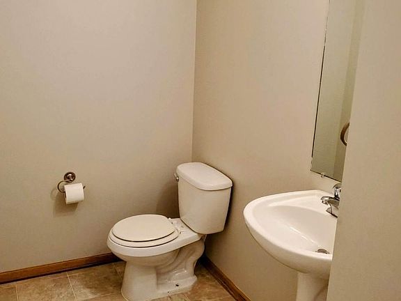 4th image of 3548 McLaughlin Dr