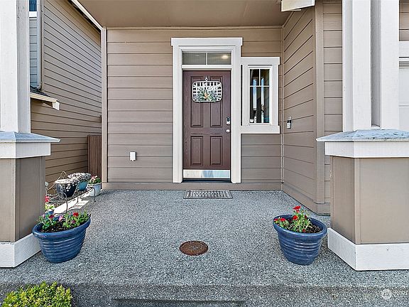 4th image of 2036 65th Street SE
