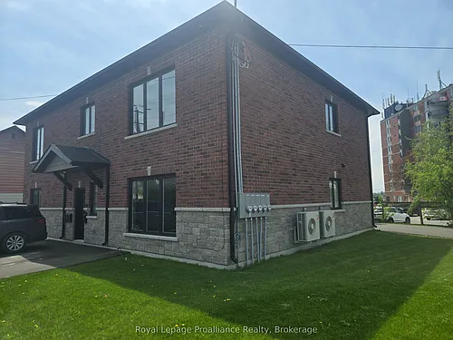 15 Bay St #3 Photo 1