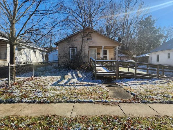2222 N Kellett Avenue, Springfield, MO 65803