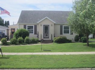 303 Main St, Elgin, IA 52141