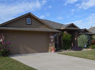 406 Fieldstone Ln, Venus, TX 76084