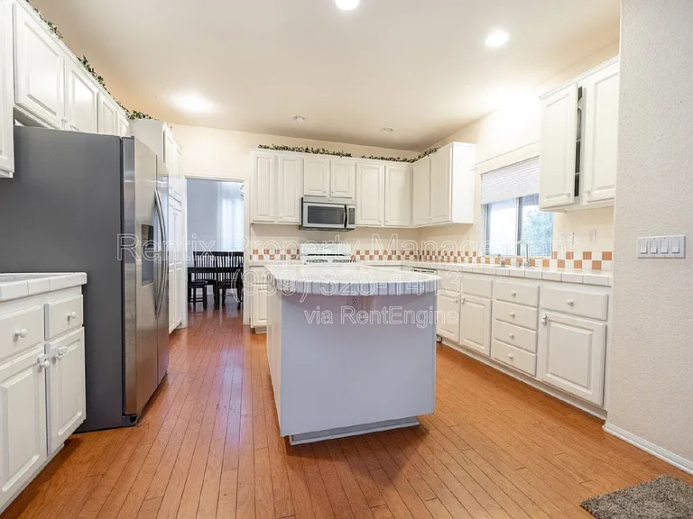 3655 Shandin Dr — Photo 17