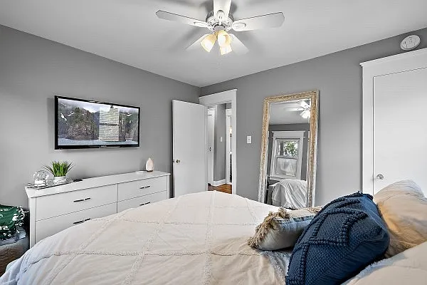 2842 Oakshire Ave — Photo 28
