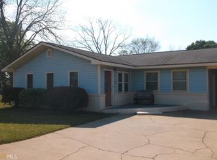 107 S Claxton Ave, Claxton, GA 30417