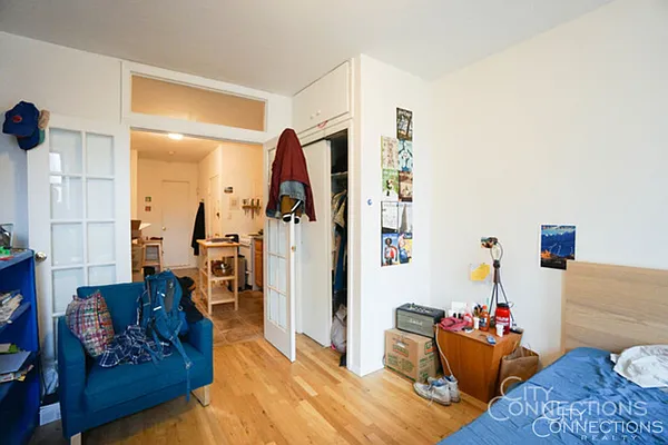 Rented by City Connections Realty | media 2