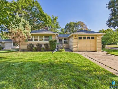 2200 W 20th St, Sioux Falls, SD, 57105
