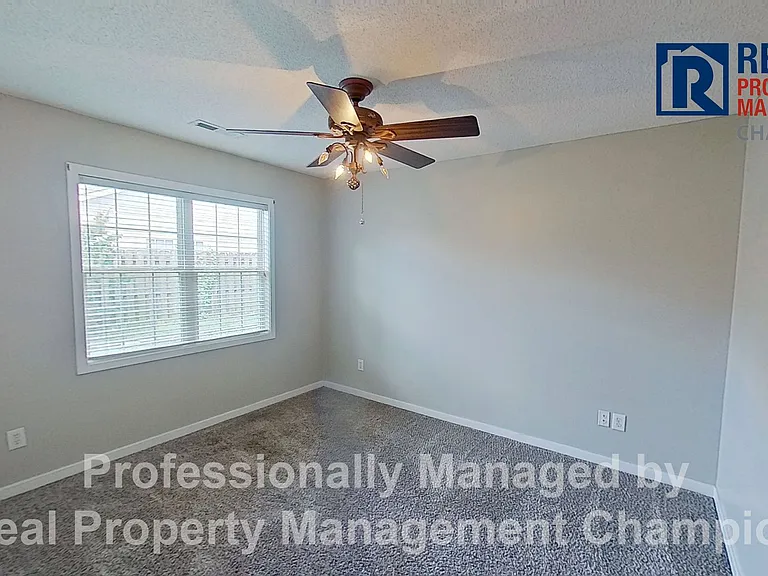 7410 Milan Ct — Photo 13
