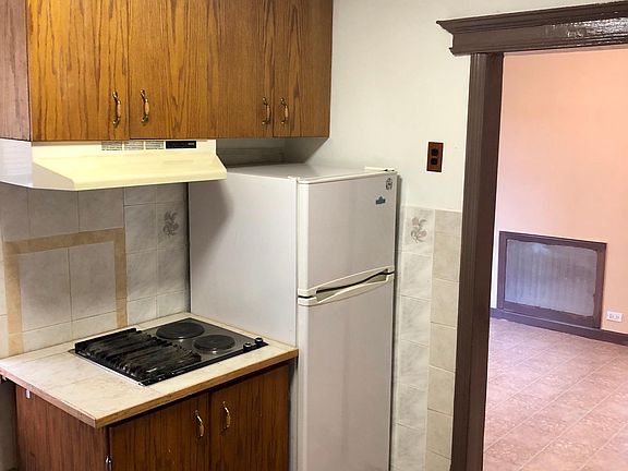 2nd image of 24 Broadway APT 2
