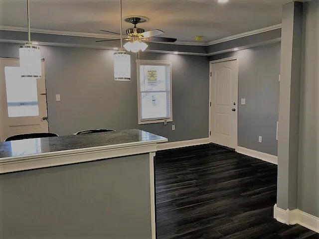104 Ashworth Pl — Photo 4