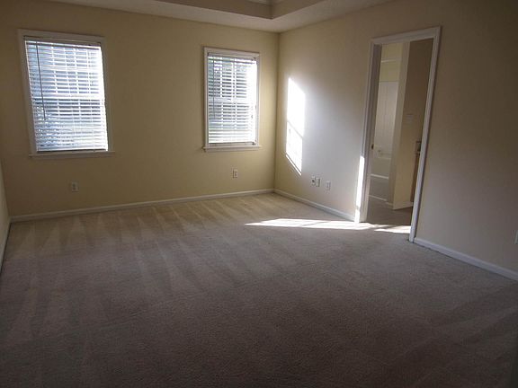 5th image of 525 Judy Ann Dr