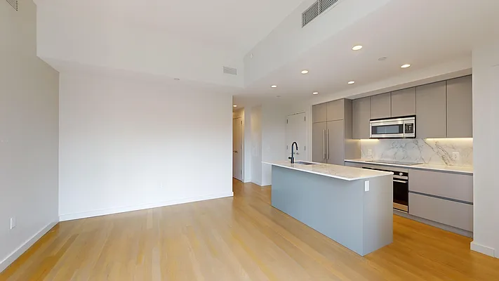 Rented by Bond New York | media 29