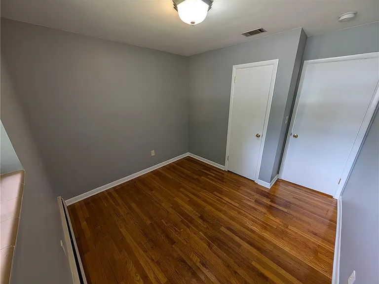 230 Diamond St — Photo 18