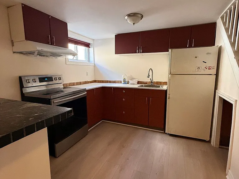 93 Morgan Ave — Photo 5