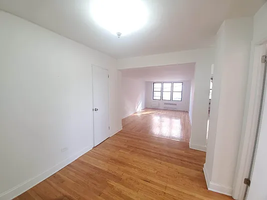 Rented by Smart NY Realty LLC | media 13