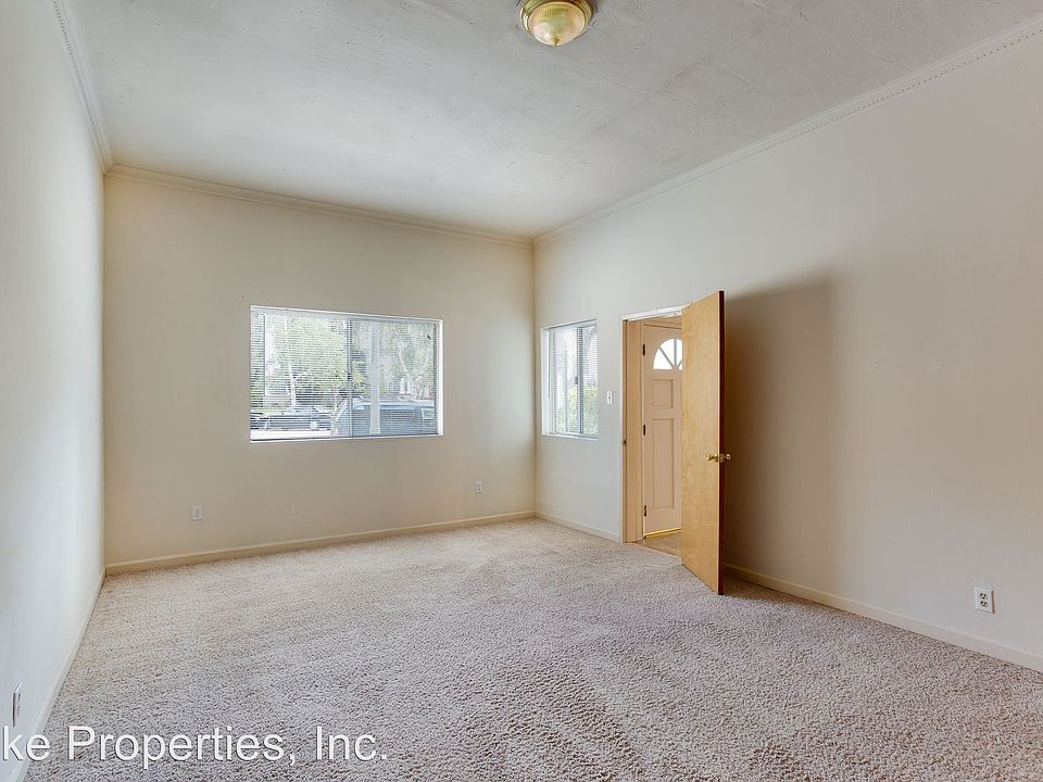 2nd image of 1400 Floribunda Ave APT 102