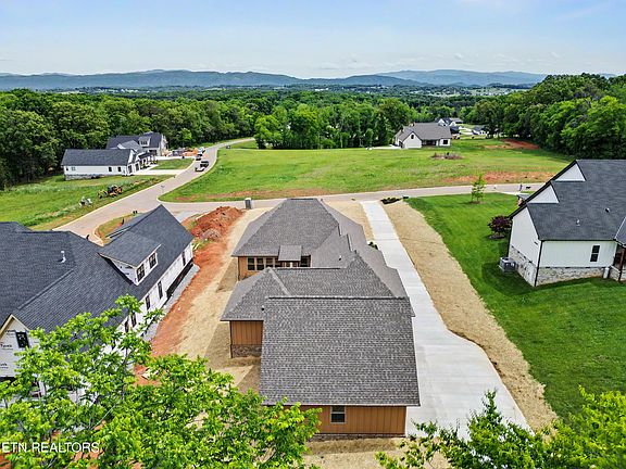 5th image of 1247 Herbert Dr