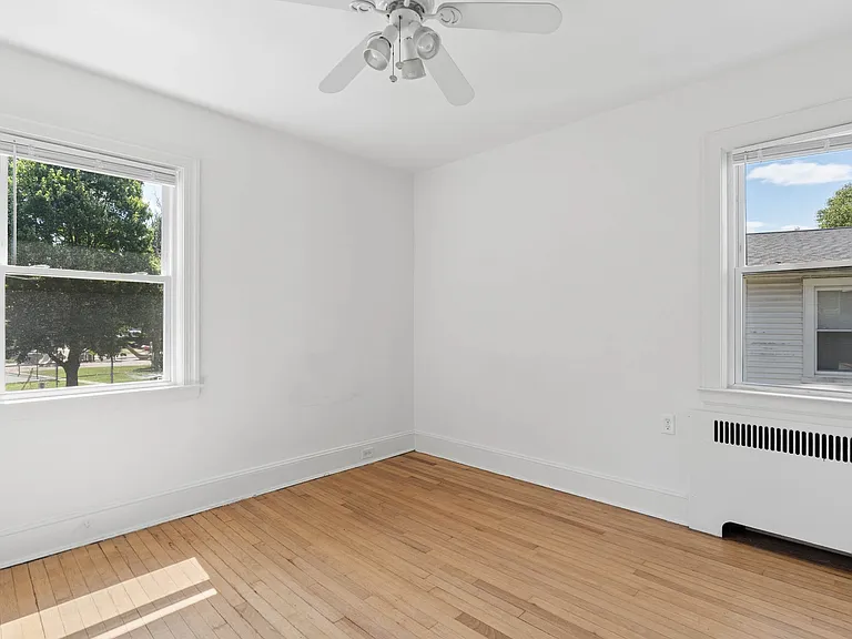 500 Park Ave #2E — Photo 11