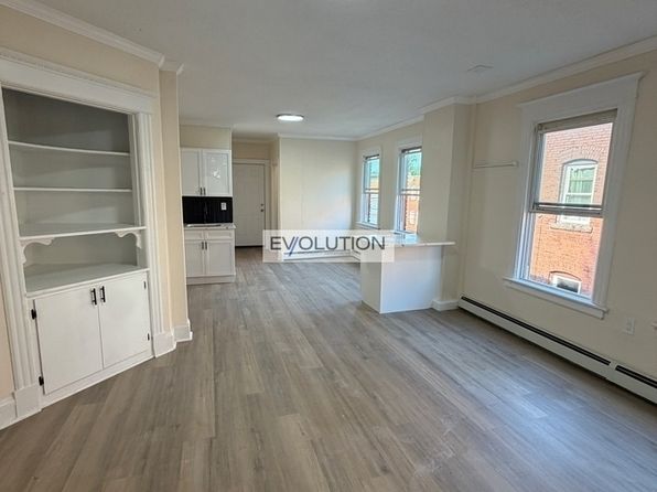 906 Park St #3E