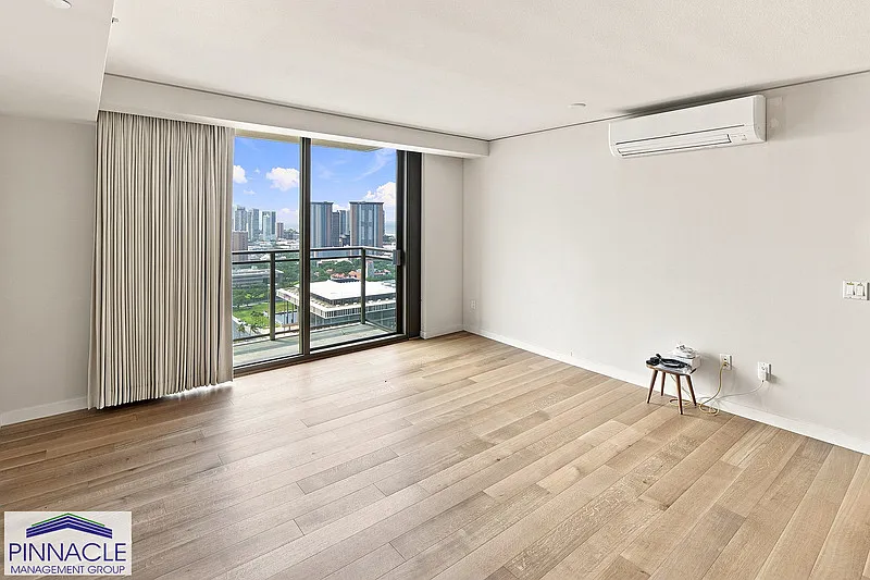 2 bed, 2.0 bath, 1034 sqft, $4,000 — Photo 3
