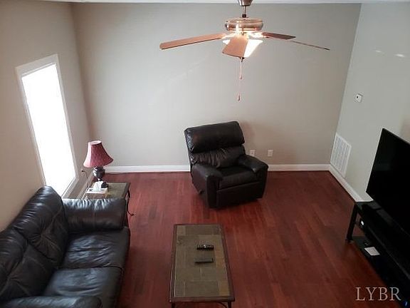 2nd image of 2009 Lakeside Dr #412