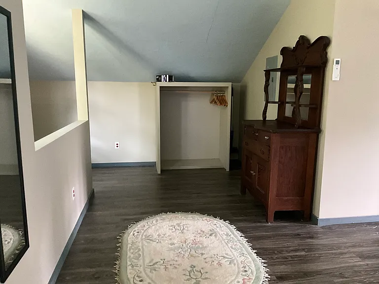 137 West Rd — Photo 8