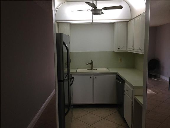 3rd image of 6201 N Falls Circle Dr APT 409