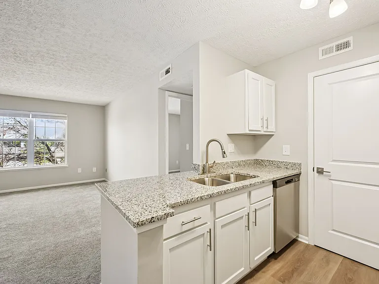 Greensview — Photo 71