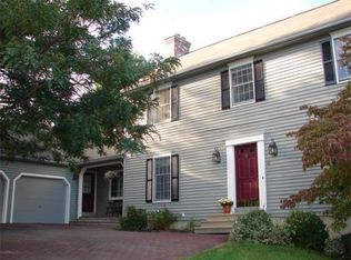 12 Grove Heights Dr, Worcester, MA 01605