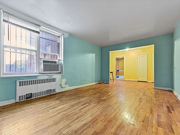 2nd image of 2285 Bragg St APT 1E