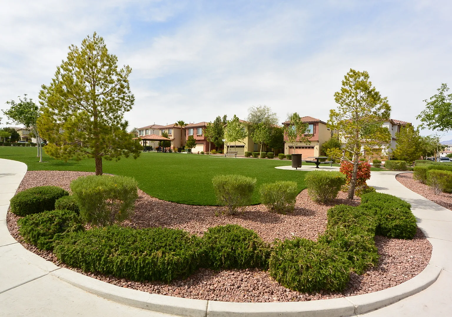 2 Story 3 bed + Loft, 2.5 Bath Home in NW — Photo 3