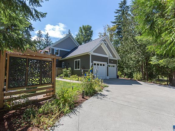 4th image of 144 Cougar Crest Rd