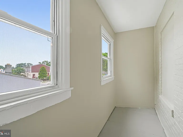 403 W South St #A — Photo 29