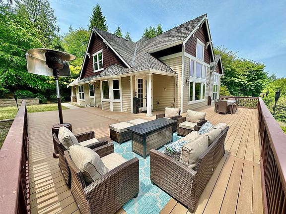 5th image of 4022 272nd Ave NE