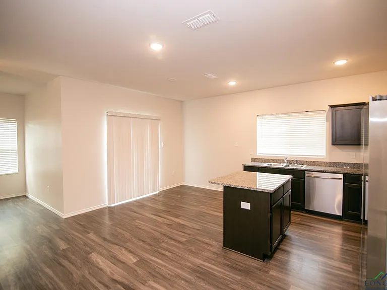 1123 Mission Creek Dr — Photo 13